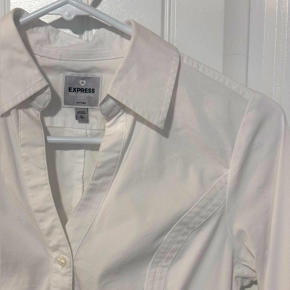 Express The Essentials Top. Never Worn! - image 3